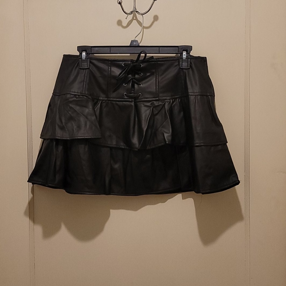 Miss London Faux Leather Mini Skirt XL